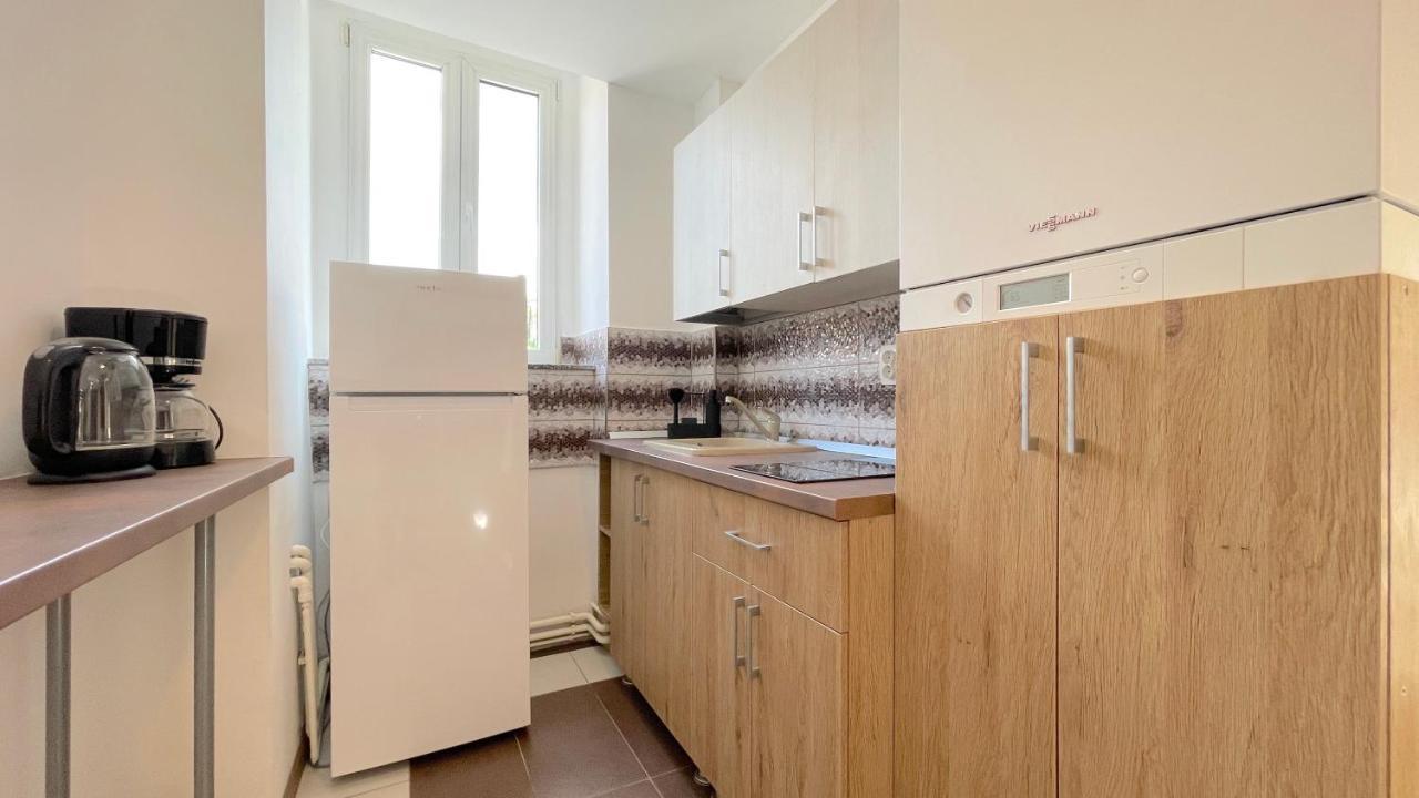 Well Prettyplaces Apartment 001 Brasov Bagian luar foto